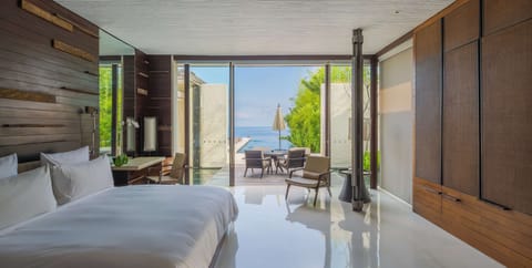 Room, 3 Bedrooms (Cliff Edge Villa) | Premium bedding, minibar, in-room safe, desk