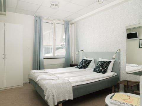 Individually decorated, individually furnished, soundproofing