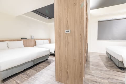 Standard Room (6-Person) | Desk, blackout drapes, free WiFi, bed sheets