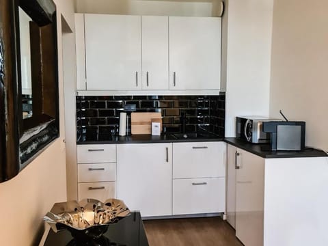 Comfort Apartment | Private kitchen | Fridge, stovetop, espresso maker, coffee/tea maker