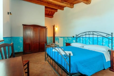 Deluxe Double Room | Desk, free WiFi, wheelchair access