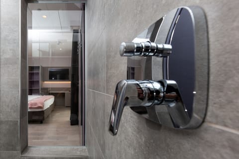 Comfort Double Room, Balcony | Bathroom shower