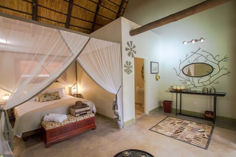 Deluxe Double or Twin Room | Premium bedding, iron/ironing board, free WiFi, bed sheets