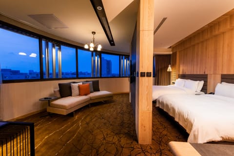 In-room safe, desk, blackout drapes, soundproofing