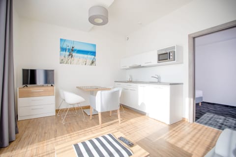 Standard Apartment (Sarema) | Soundproofing, free WiFi, bed sheets, wheelchair access