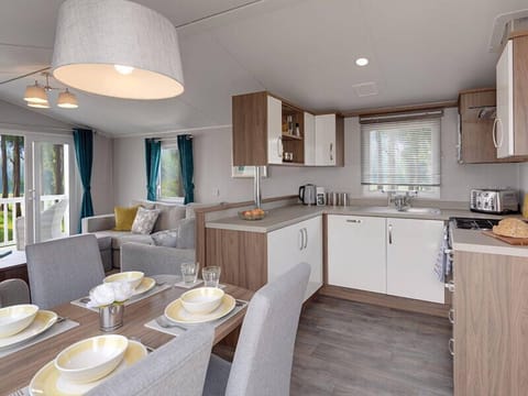 Three Bed Gold Caravan | Living area | Smart TV