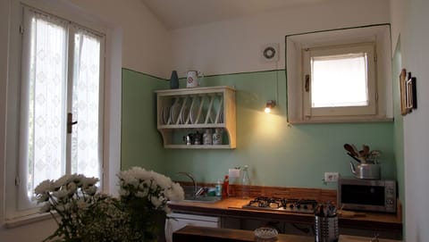 House, 2 Bedrooms, Garden View, Annex Building | Private kitchen | Fridge, espresso maker, coffee/tea maker, electric kettle