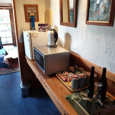 Loft, Balcony | Minibar, in-room safe, individually decorated, individually furnished