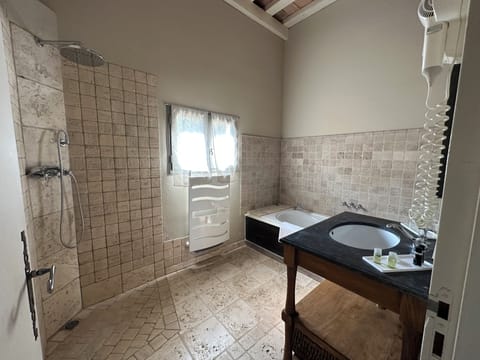 Suite, 1 Bedroom, Terrace | Bathroom | Free toiletries, hair dryer, towels