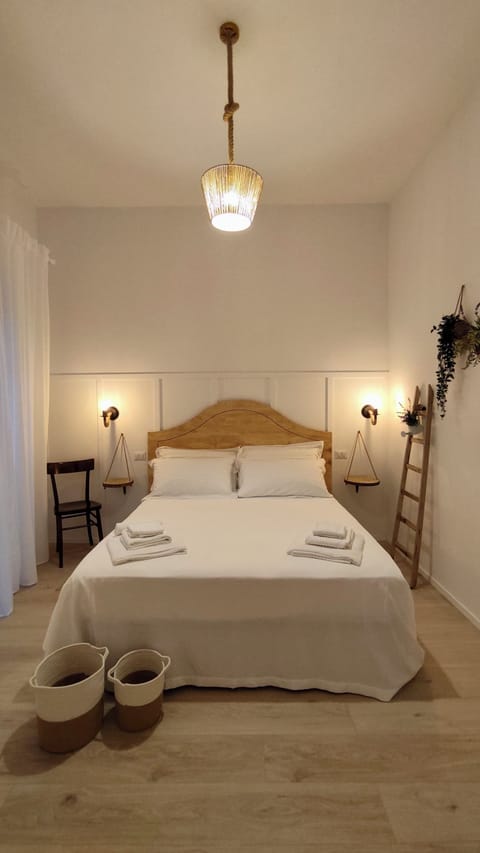 Standard Room | 1 bedroom, Frette Italian sheets, premium bedding, down comforters