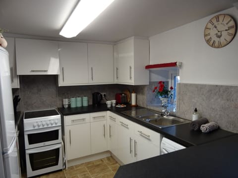 Cottage, Ensuite (Kellah ) | Private kitchen