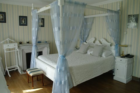 Superior Double Room | Premium bedding, soundproofing, iron/ironing board