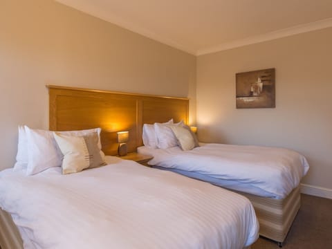 Standard Twin Room, Ensuite