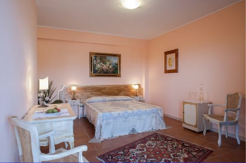 Double or Twin Room | Minibar, desk, free WiFi, bed sheets