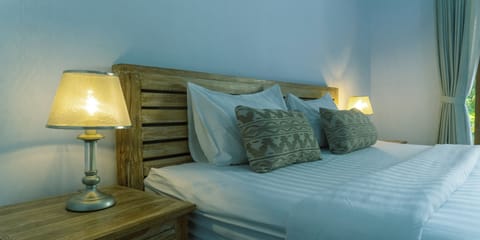 Standard Room | In-room safe, desk, laptop workspace, WiFi (free)