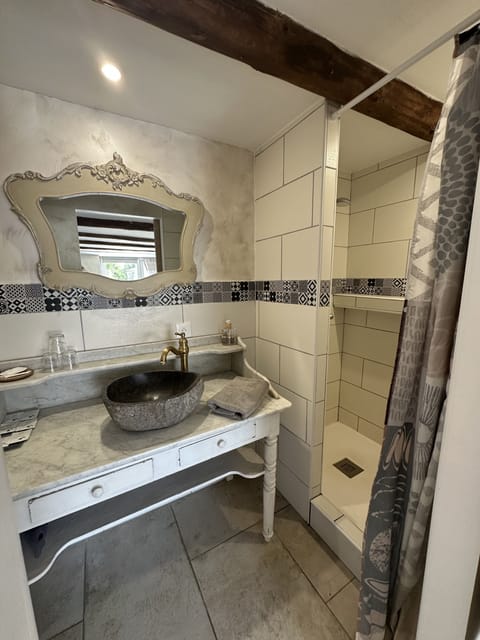 Comfort Triple Room, Ensuite, Garden View | Bathroom