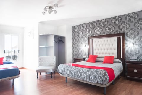 Suite | Free WiFi, bed sheets