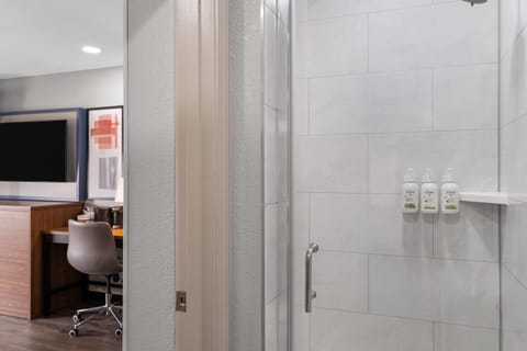 Free toiletries, towels