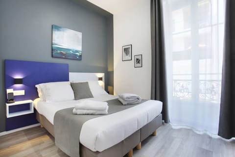 Superior Room (Alcove) | In-room safe, desk, blackout drapes, soundproofing