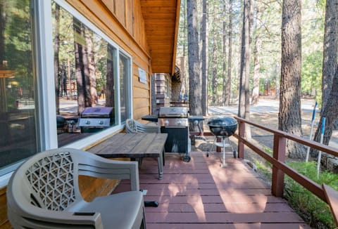 Cabin, 1 King Bed, Non Smoking | Balcony