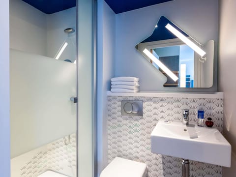 Desk, laptop workspace, blackout drapes, soundproofing