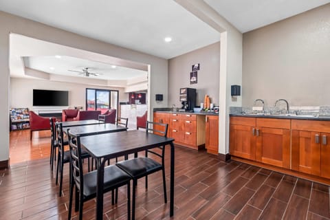 Free daily on-the-go breakfast