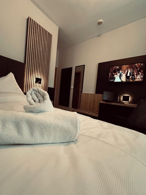 Single Room | In-room safe, desk, soundproofing, free WiFi