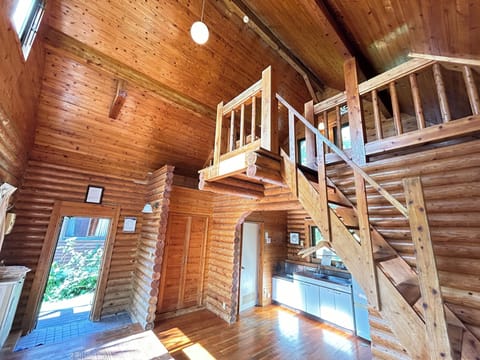 Family Cottage, 1 Bedroom, Mountainside | Staircase