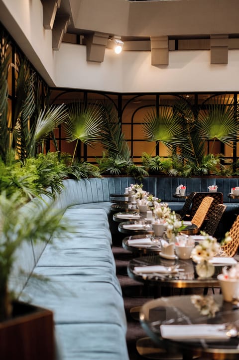 Daily buffet breakfast (EUR 18 per person)