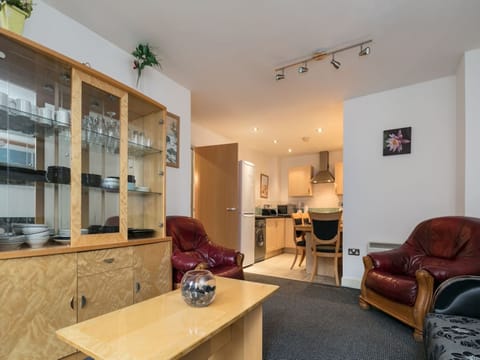 Luxury Apartment, 2 Bedrooms (Chats07) | 2 bedrooms, premium bedding, individually decorated