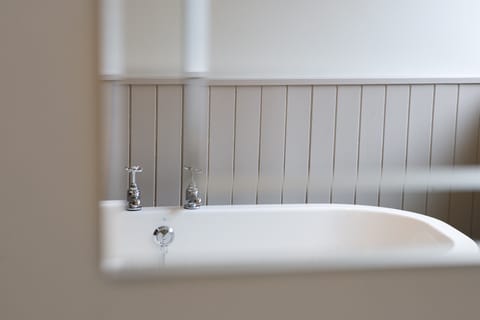 Ultimate Comfy (Room 12) | Bathroom | Free toiletries, hair dryer, bathrobes, towels