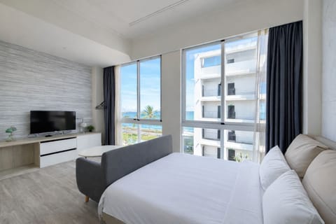 Comfort Quadruple Room | Blackout drapes, WiFi (free), bed sheets