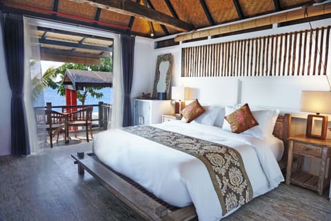 Amed - Beach Front (Upstairs) | Premium bedding, in-room safe, blackout drapes, free WiFi