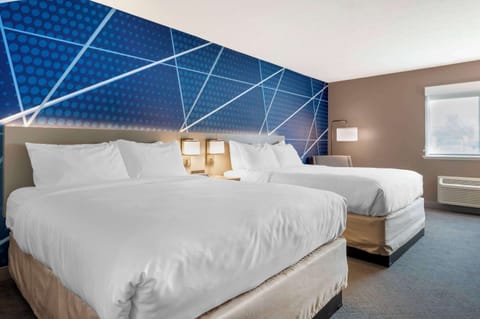 Premium bedding, desk, soundproofing, iron/ironing board