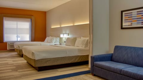 Suite, 2 Queen Beds | In-room safe, desk, blackout drapes, soundproofing