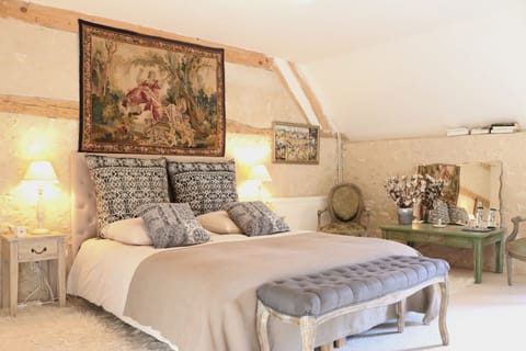 Traditional Double Room (Blanche) | Premium bedding, down comforters, minibar, desk