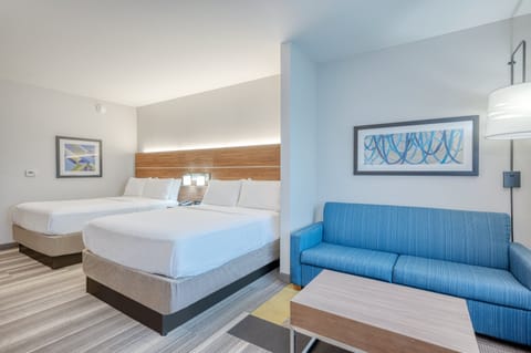 1 bedroom, in-room safe, individually decorated, individually furnished