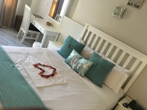 In-room safe, desk, iron/ironing board, free WiFi
