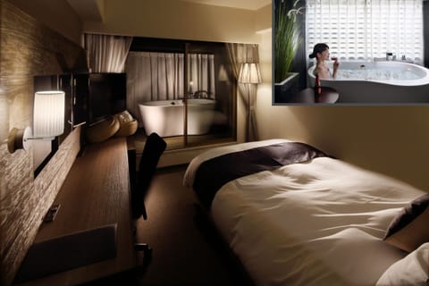 Premium Room with Private Semi Open Air Bath, Terrace, Non Smoking | Down comforters, WiFi (free), bed sheets