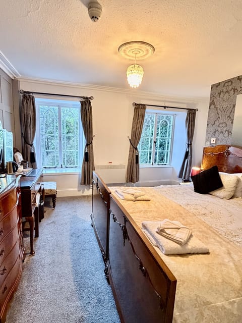 Deluxe Twin Room, Ensuite, Sea View ( / Super King )