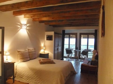 Double Room | 2 bedrooms, desk, soundproofing, free WiFi