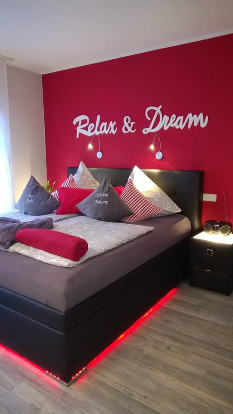 Double Room, Non Smoking | Premium bedding, in-room safe, individually decorated