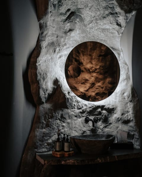 Sauna, hot tub, steam room, Turkish bath, body treatments, hydrotherapy