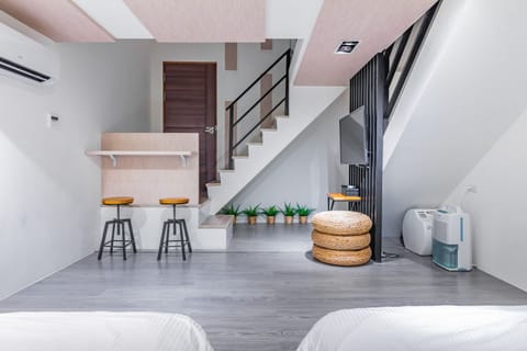 Exclusive Loft, 2 Bedrooms | 1 bedroom, premium bedding, down comforters, pillowtop beds