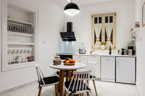 Superior Suite | Private kitchen | Fridge, espresso maker, coffee/tea maker, electric kettle