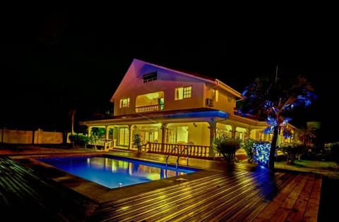 Front of property - evening/night