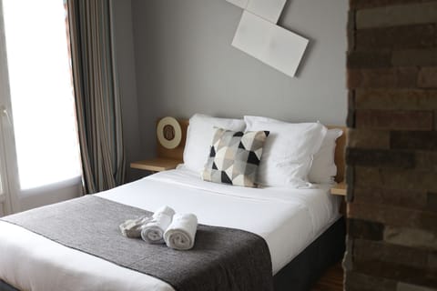 Standard Double Room, Balcony, Sea Facing | 1 bedroom, desk, free WiFi, bed sheets