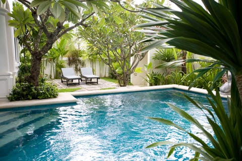 Pool Villa 3 Bedroom | Living area | 32-inch LED TV with digital channels, TV, streaming services