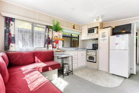 Standard 1 Bedroom Motel  | Living area