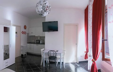 Superior Quadruple Room, Kitchenette | In-room safe, soundproofing, free WiFi, bed sheets